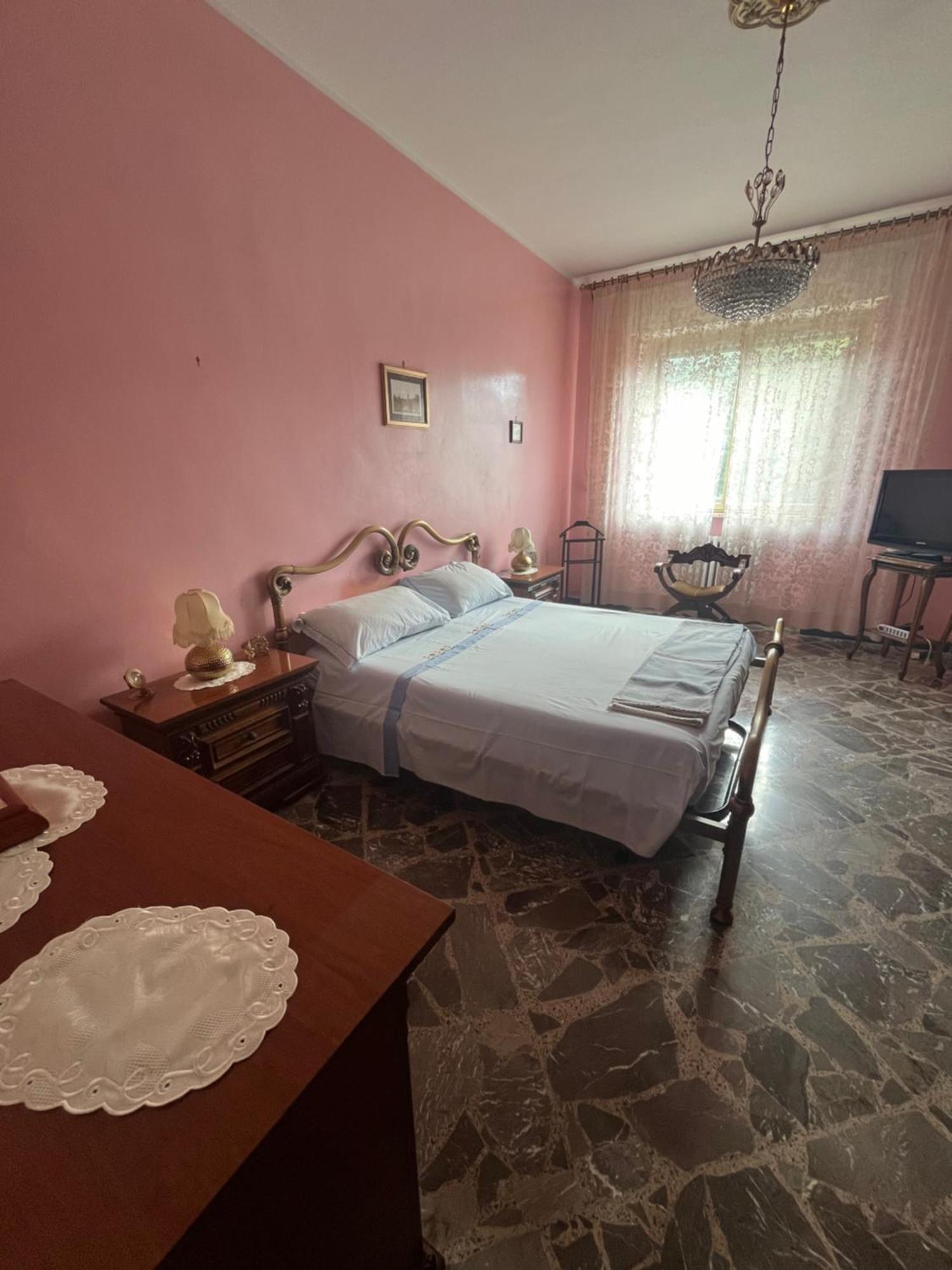 Апартаменты La Casa Di Anna Бриндизи Экстерьер фото
